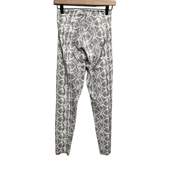 Commando Faux Leather Animal Snakeskin Legging - Picture 4 of 8